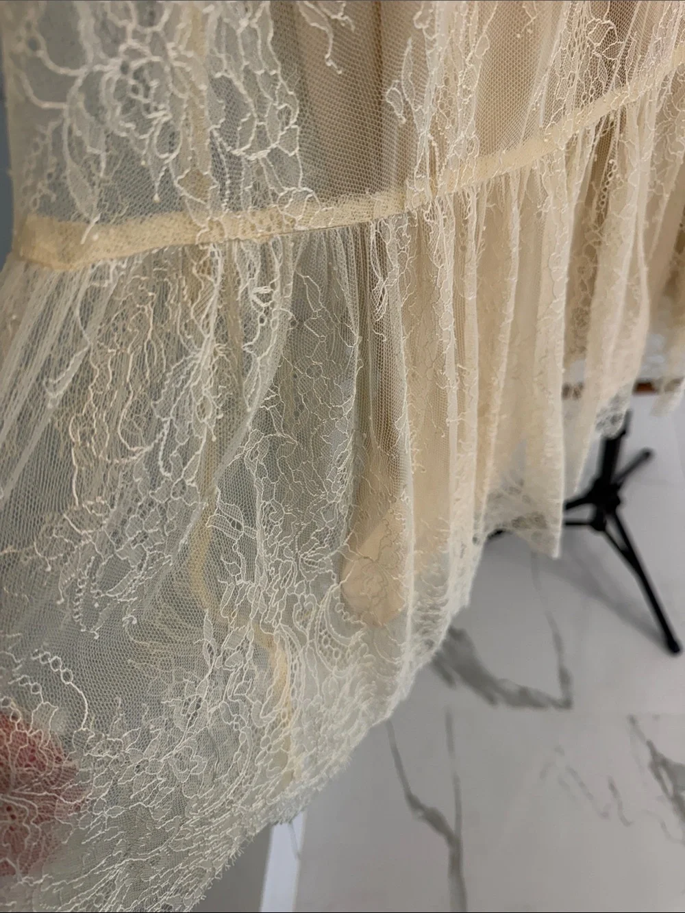 Reitmans Lace Overlay Dress in Soft Cream 27”pp/36”L Very Soft - Picture 5 of 7